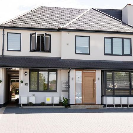 Walnut Flats-F2, 3-Bedroom With Garden & Patio - Ac, Parking, Netflix, Wifi - Close To Oxford, Bicester & Blenheim Palace Extérieur photo